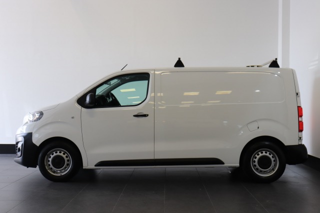 Peugeot Expert 1.5 BlueHDI 100PK L2 EURO 6 - Airco - Navi - Cruise - €11.900,- Excl. Peugeot Expert 1.5 BlueHDI 100PK L2 EURO 6 - Airco - Navi - Cruise - €11.900,- Excl.