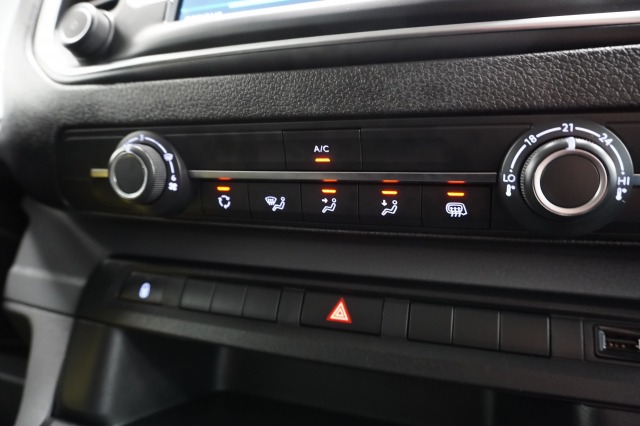 Peugeot Expert 2.0 BlueHDI 122PK L3 Dubbele Cabine EURO 6 - Airco - Navi - Cruise - €16.950,- Excl. Peugeot Expert 2.0 BlueHDI 122PK L3 Dubbele Cabine EURO 6 - Airco - Navi - Cruise - €16.950,- Excl.
