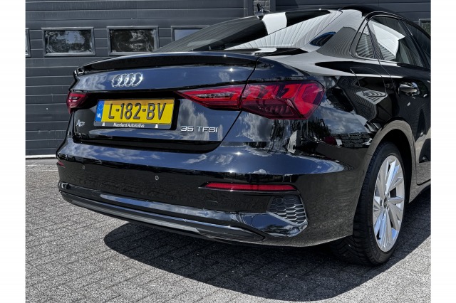 Audi A3 Limousine 35 TFSI 150PK Business edition Automaat | Cruise | B&O Audio | Virtual | €20.900,- Incl. BTW Audi A3 Limousine 35 TFSI 150PK Business edition Automaat | Cruise | B&O Audio | Virtual | €20.900,- Incl. BTW