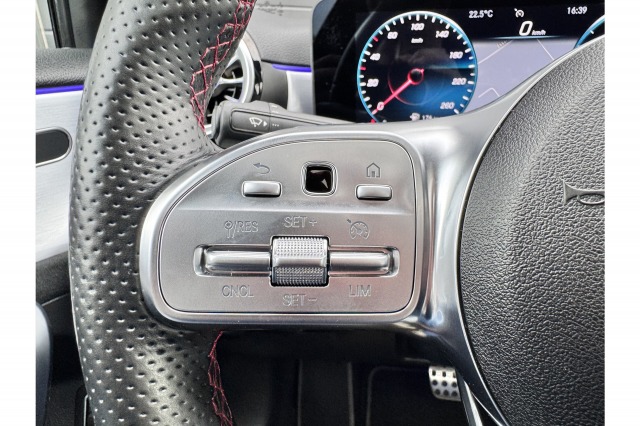 Mercedes-Benz A-Klasse 180 Business Solution AMG | Pano | Memory | Burmester | €25.900,- incl. BTW Mercedes-Benz A-Klasse 180 Business Solution AMG | Pano | Memory | Burmester | €25.900,- incl. BTW