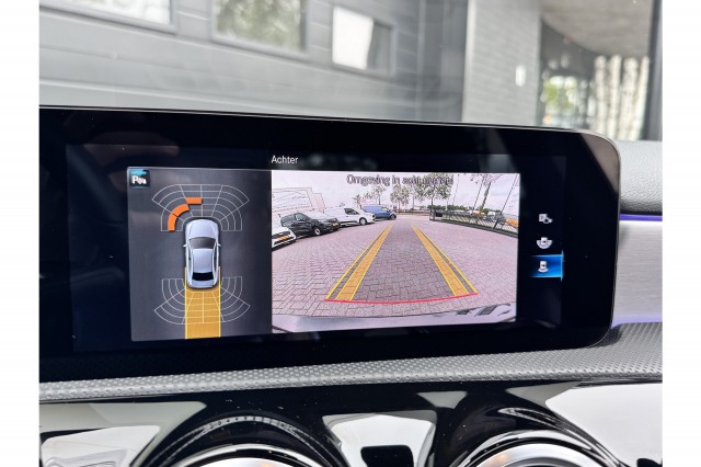 Mercedes-Benz A-Klasse 180 Business Solution AMG | Pano | Memory | Burmester | €25.900,- incl. BTW Mercedes-Benz A-Klasse 180 Business Solution AMG | Pano | Memory | Burmester | €25.900,- incl. BTW