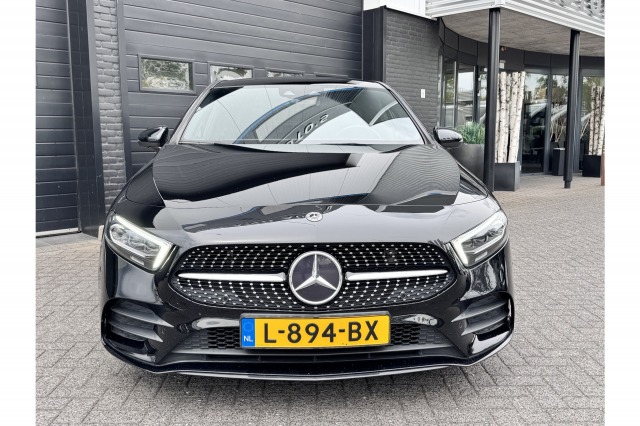 Mercedes-Benz A-Klasse 180 Business Solution AMG | Pano | Memory | Burmester | €25.900,- incl. BTW Mercedes-Benz A-Klasse 180 Business Solution AMG | Pano | Memory | Burmester | €25.900,- incl. BTW
