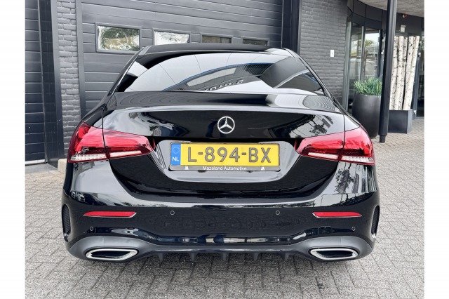 Mercedes-Benz A-Klasse 180 Business Solution AMG | Pano | Memory | Burmester | €25.900,- incl. BTW Mercedes-Benz A-Klasse 180 Business Solution AMG | Pano | Memory | Burmester | €25.900,- incl. BTW