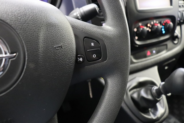 Opel Vivaro 1.6 CDTI 125PK EURO 6 - Airco - Navi - Cruise - € 9.450,- Excl.