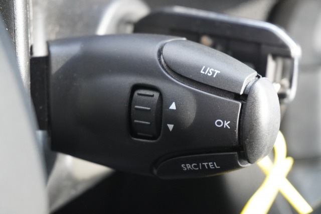 Opel Vivaro 2.0 L2 145PK EURO 6 - Airco - Navi - Cruise - €17.900,- Excl.