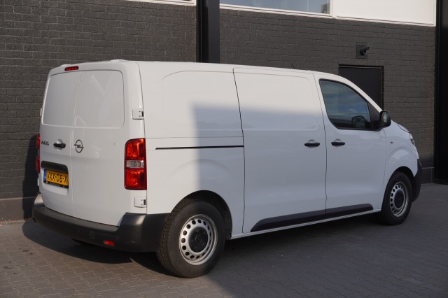 Opel Vivaro 2.0 L2 145PK EURO 6 - Airco - Navi - Cruise - €17.900,- Excl.
