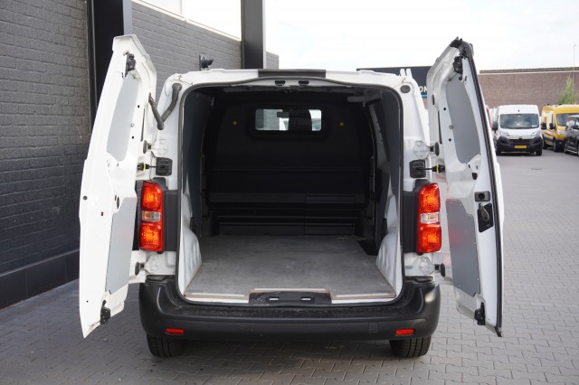 Opel Vivaro 2.0 L2 145PK EURO 6 - Airco - Navi - Cruise - €17.900,- Excl.