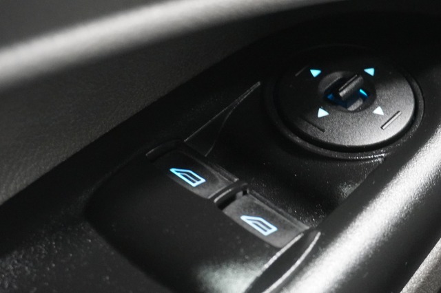 Ford Transit Connect 1.5 EcoBlue 100PK EURO 6 Airco - Cruise - Trekhaak - €10.950,- Excl. Ford Transit Connect 1.5 EcoBlue 100PK EURO 6 Airco - Cruise - Trekhaak - €10.950,- Excl.