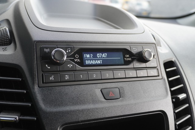 Ford Transit Connect 1.5 EcoBlue 100PK EURO 6 Airco - Cruise - Trekhaak - €10.950,- Excl. Ford Transit Connect 1.5 EcoBlue 100PK EURO 6 Airco - Cruise - Trekhaak - €10.950,- Excl.