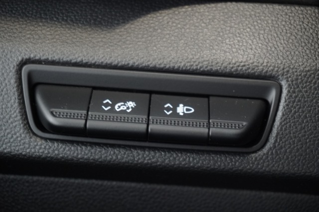 Renault Trafic 2.0 dCi 130PK EURO 6 - Airco - Navi - Cruise - €16.900,- Excl. Renault Trafic 2.0 dCi 130PK EURO 6 - Airco - Navi - Cruise - €16.900,- Excl.