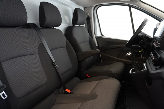 Renault Trafic 2.0 dCi 130PK EURO 6 - Airco - Navi - Cruise - €16.900,- Excl.