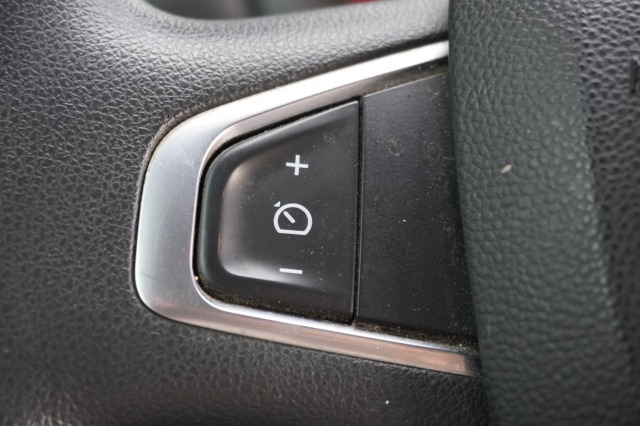 Renault Master 2.3 dCi 150PK L2H2 EURO 6 - Airco - Navi - Cruise - €14.950,- Excl. Renault Master 2.3 dCi 150PK L2H2 EURO 6 - Airco - Navi - Cruise - €14.950,- Excl.