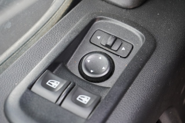 Renault Master 2.3 dCi 150PK L2H2 EURO 6 - Airco - Navi - Cruise - €14.950,- Excl. Renault Master 2.3 dCi 150PK L2H2 EURO 6 - Airco - Navi - Cruise - €14.950,- Excl.
