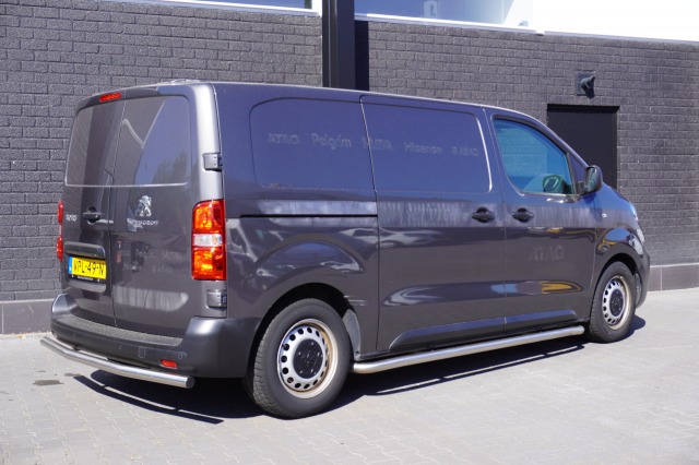 Peugeot Expert 2.0 BlueHDI L2 145PK AUTOMAAT EURO 6 - Airco - PDC - Camera - €16.900,- Excl. Peugeot Expert 2.0 BlueHDI L2 145PK AUTOMAAT EURO 6 - Airco - PDC - Camera - €16.900,- Excl.