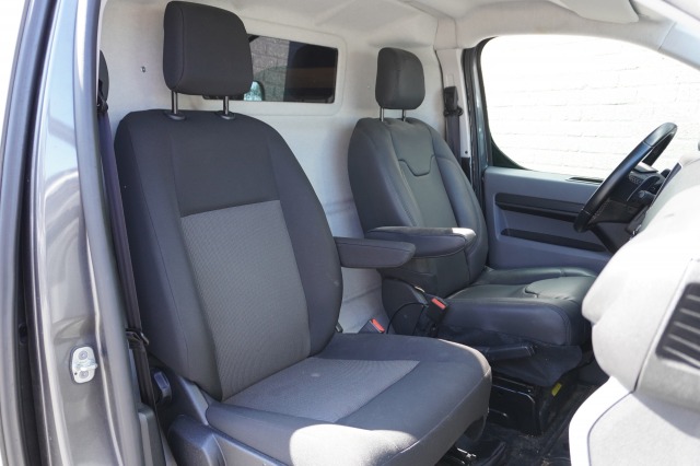 Peugeot Expert 2.0 BlueHDI L2 145PK AUTOMAAT EURO 6 - Airco - PDC - Camera - €16.900,- Excl.