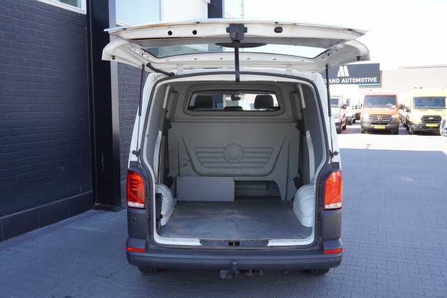 Volkswagen Transporter 2.0 TDI 150PK Automaat Dubbele Cabine EURO 6 - Airco - Cruise - Camera - € 18.900,- Excl.