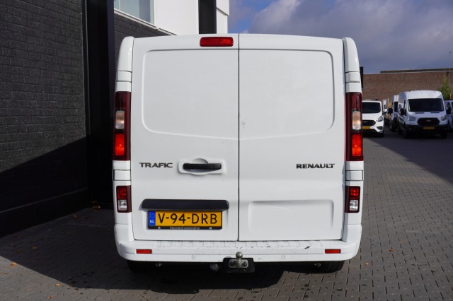 Renault Trafic 2.0 dCi 130PK L2 EURO 6 - Airco - Cruise - PDC - €21.950,- Excl.