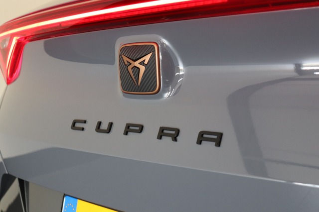 CUPRA Formentor 1.4 e-Hybrid 245PK VZ Black Edition | Pano | 360 Camera | Kuipstoel Leder | ACC | Memory | €22.900,- incl. BTW