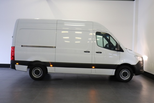 Mercedes-Benz Sprinter 311 2.2 CDI L2H2 EURO 6 - A/C Climate - Camera - €16.900,- Excl.