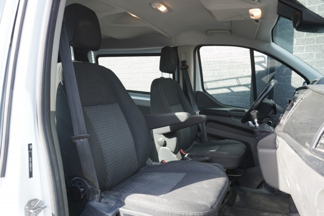 Ford Transit Custom 2.0 TDCI Dubbel Cabine L2H2 EURO 6 - Airco - Cruise - PDC - €19.900,- Excl.