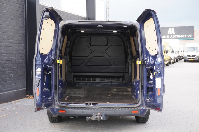 Ford Transit Custom 2.0 TDCI 130PK L2 EURO 6 - Airco - Navi - Cruise - €12.900,- Excl.