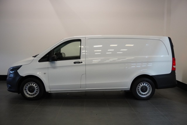 Mercedes-Benz Vito 110 CDI Lang EURO 6 - Airco - Cruise - Trekhaak - €15.900,- Excl. Mercedes-Benz Vito 110 CDI Lang EURO 6 - Airco - Cruise - Trekhaak - €15.900,- Excl.