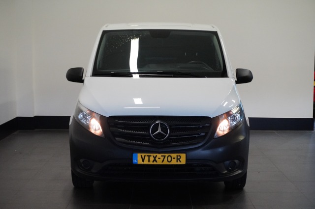 Mercedes-Benz Vito 110 CDI Lang EURO 6 - Airco - Cruise - Trekhaak - €15.900,- Excl. Mercedes-Benz Vito 110 CDI Lang EURO 6 - Airco - Cruise - Trekhaak - €15.900,- Excl.
