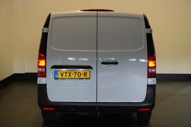 Mercedes-Benz Vito 110 CDI Lang EURO 6 - Airco - Cruise - Trekhaak - €15.900,- Excl. Mercedes-Benz Vito 110 CDI Lang EURO 6 - Airco - Cruise - Trekhaak - €15.900,- Excl.