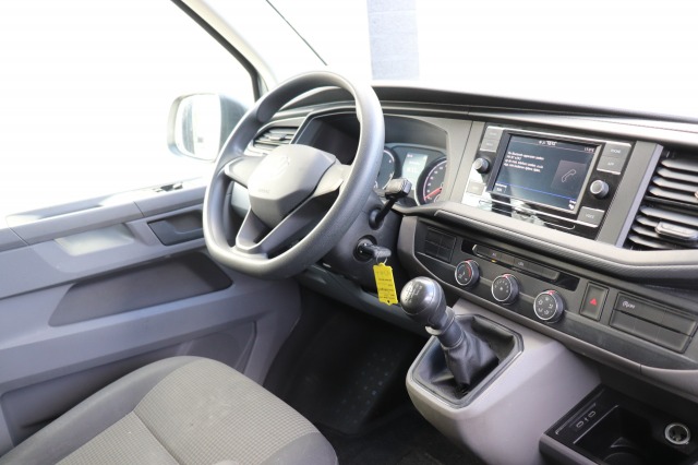 Volkswagen Transporter 2.0 TDI EURO 6 - Airco - Cruise - Carkit - €14.950,- Excl. Volkswagen Transporter 2.0 TDI EURO 6 - Airco - Cruise - Carkit - €14.950,- Excl.
