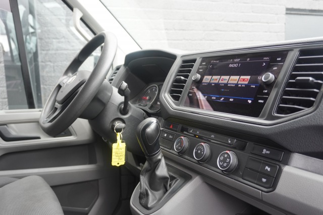 Volkswagen Crafter 2.0 TDI 170PK L3H3 Automaat EURO 6 - Airco - Navi - Cruise - €18.900,- Excl.