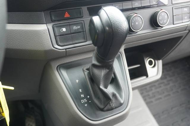 Volkswagen Crafter 2.0 TDI 170PK L3H3 Automaat EURO 6 - Airco - Navi - Cruise - €18.900,- Excl. Volkswagen Crafter 2.0 TDI 170PK L3H3 Automaat EURO 6 - Airco - Navi - Cruise - €18.900,- Excl.