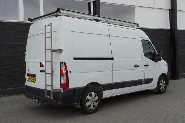Renault Master 2.3 dCi 135PK L2H2 EURO 6 - Airco - Cruise - Imperiaal - €15.950,- Excl.