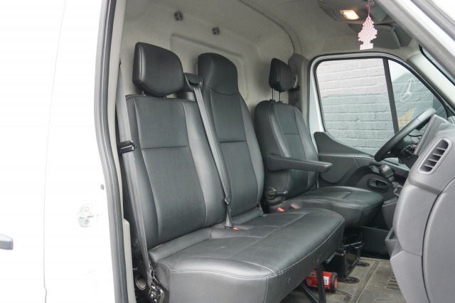 Renault Master 2.3 dCi 135PK L2H2 EURO 6 - Airco - Cruise - Imperiaal - €15.950,- Excl.