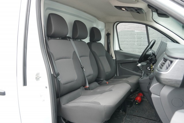 Renault Trafic 2.0 dCi 130PK EURO 6 - Airco - Navi - Cruise - €15.950,- Excl.