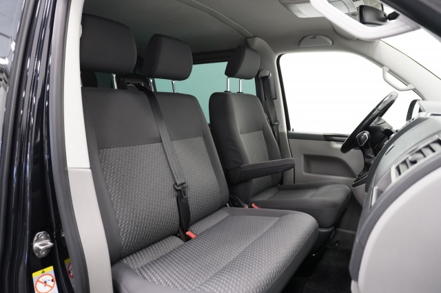 Volkswagen Transporter 2.0 TDI L2 Dubbele Cabine Automaat 180PK - Airco - Cruise - PDC - € 11.900,- Excl.