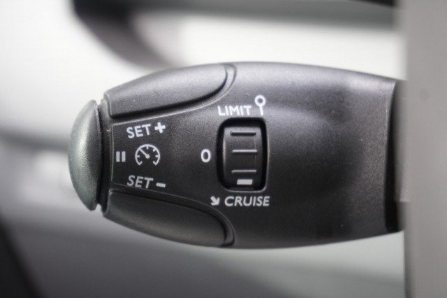 Peugeot Expert 1.5 BlueHDI L2 EURO 6 - Airco - Cruise - Carplay - €13.900,- Excl.