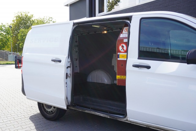 Mercedes-Benz Vito 114 CDI Lang Automaat EURO 6 - AC/Climate - Navi - Cruise - €13.900,- Excl.