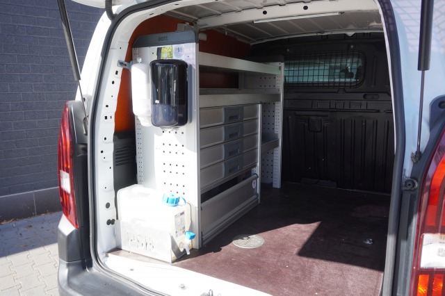 Peugeot Partner 1.5 BlueHDI 130PK Automaat EURO 6 - Airco - Cruise - Carplay - €9.950,- Excl. Peugeot Partner 1.5 BlueHDI 130PK Automaat EURO 6 - Airco - Cruise - Carplay - €9.950,- Excl.