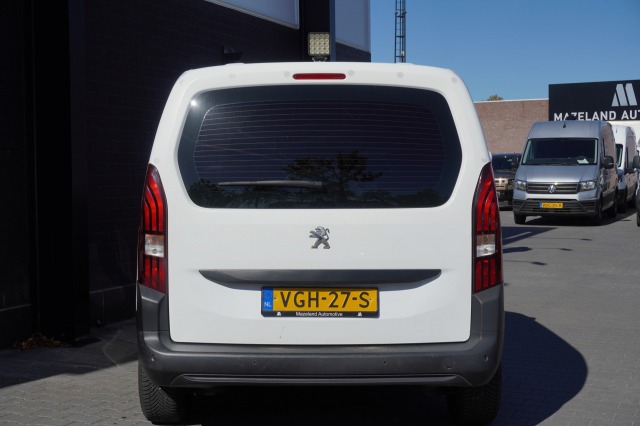 Peugeot Partner 1.5 BlueHDI 130PK Automaat EURO 6 - Airco - Cruise - Carplay - €9.950,- Excl. Peugeot Partner 1.5 BlueHDI 130PK Automaat EURO 6 - Airco - Cruise - Carplay - €9.950,- Excl.