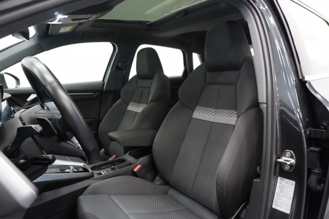Audi A3 Sportback 35 TFSI 150PK Business edition Automaat 12MND garantie | Pano | Camera | Navi | Stoelverw. | €23.900,- incl. BTW Audi A3 Sportback 35 TFSI 150PK Business edition Automaat 12MND garantie | Pano | Camera | Navi | Stoelverw. | €23.900,- incl. BTW