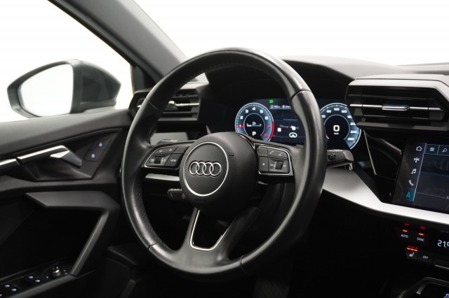Audi A3 Sportback 35 TFSI 150PK Business edition Automaat 12MND garantie | Pano | Camera | Navi | Stoelverw. | €23.900,- incl. BTW Audi A3 Sportback 35 TFSI 150PK Business edition Automaat 12MND garantie | Pano | Camera | Navi | Stoelverw. | €23.900,- incl. BTW