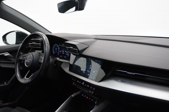 Audi A3 Sportback 35 TFSI 150PK Business edition Automaat 12MND garantie | Pano | Camera | Navi | Stoelverw. | €23.900,- incl. BTW Audi A3 Sportback 35 TFSI 150PK Business edition Automaat 12MND garantie | Pano | Camera | Navi | Stoelverw. | €23.900,- incl. BTW