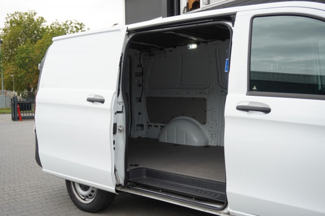 Mercedes-Benz Vito 114 CDI Automaat Lang EURO 6 - AC/Climate - Navi - Cruise - €16.900,- Excl.