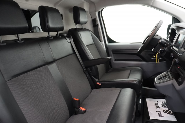 Opel Vivaro-e L3 Edition 136PK 75 kWh - Airco - Navi - PDC - SOH 100% - €22.900,- Excl.