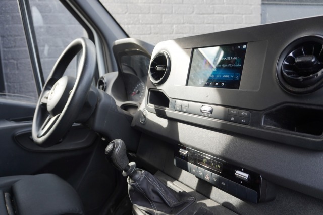 Mercedes-Benz Sprinter 1.9 CDI L2H2 150PK EURO 6 - AC/Climate - Navi - Cruise - €20.900,- Excl. Mercedes-Benz Sprinter 1.9 CDI L2H2 150PK EURO 6 - AC/Climate - Navi - Cruise - €20.900,- Excl.