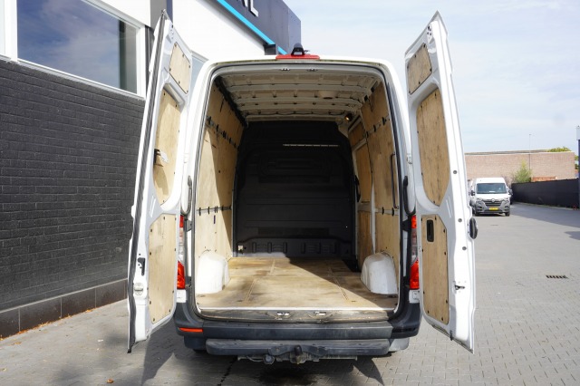 Mercedes-Benz Sprinter 1.9 CDI L2H2 150PK EURO 6 - AC/Climate - Navi - Cruise - €20.900,- Excl.