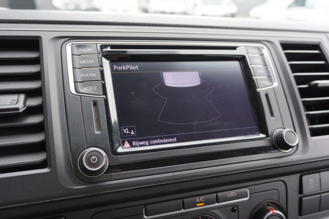 Volkswagen Transporter 2.0 TDI L2 Dubbel Cabine EURO 6 - Airco - Cruise - PDC - €15.900,- Excl.