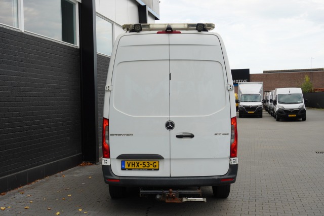 Mercedes-Benz Sprinter 317 1.9 CDI 3500KG L2H2 - Airco - Navi - Cruise - €23.900,- Excl.