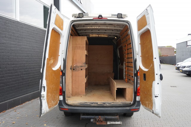 Mercedes-Benz Sprinter 317 1.9 CDI 3500KG L2H2 - Airco - Navi - Cruise - €23.900,- Excl.