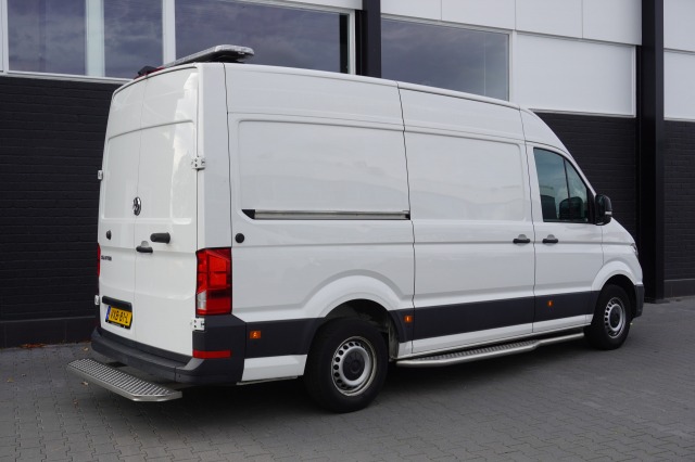 Volkswagen Crafter 2.0 TDI L3H3 140PK EURO 6 - Airco - Cruise - PDC - €19.900,- Excl.